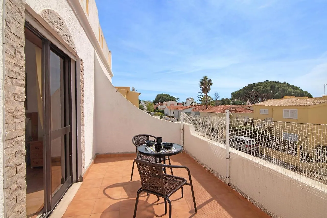 Villa Fernando Quarteira 0*,
